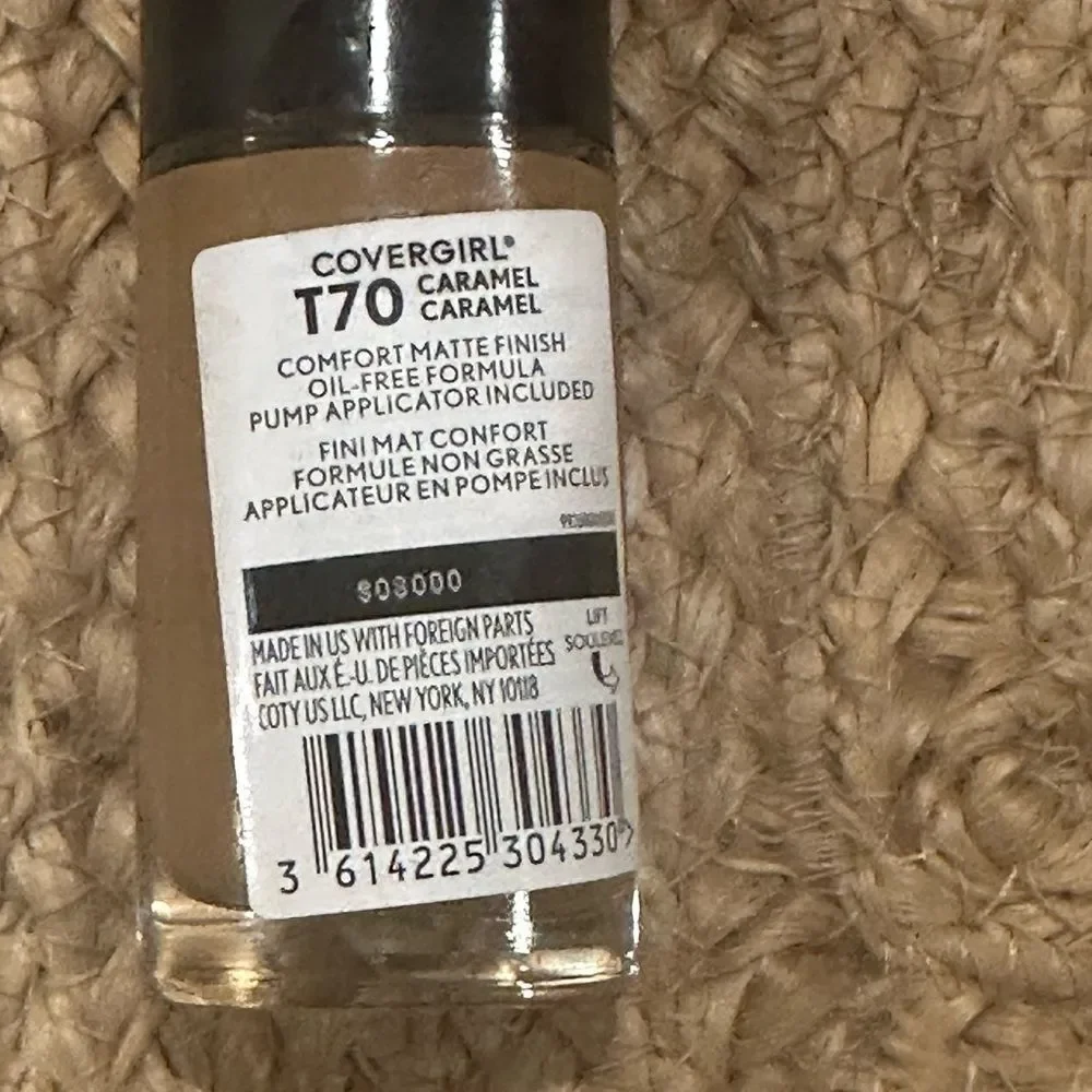 COVERGIRL TruBlend Matte Made Foundation T70 caramel